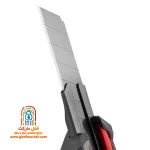 نمای نزدیک از تیغه فولادی SK5