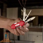 انبر RH-1192 در حالت باز با ابزار نمایان