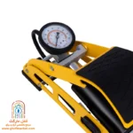 نمای نزدیک گیج فشار دو واحدی تلمبه کنزاکس
