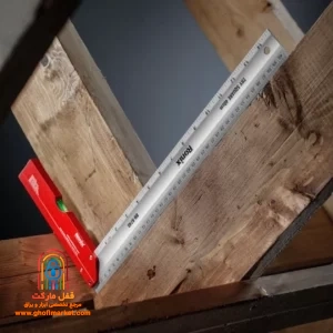 کاربر با گونیا RH-9740 زاویه ۹۰ درجه داخلی و خارجی یک کابینت را کنترل می‌کند